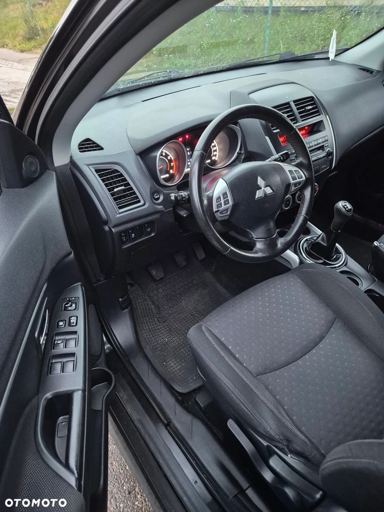 Mitsubishi ASX - 8