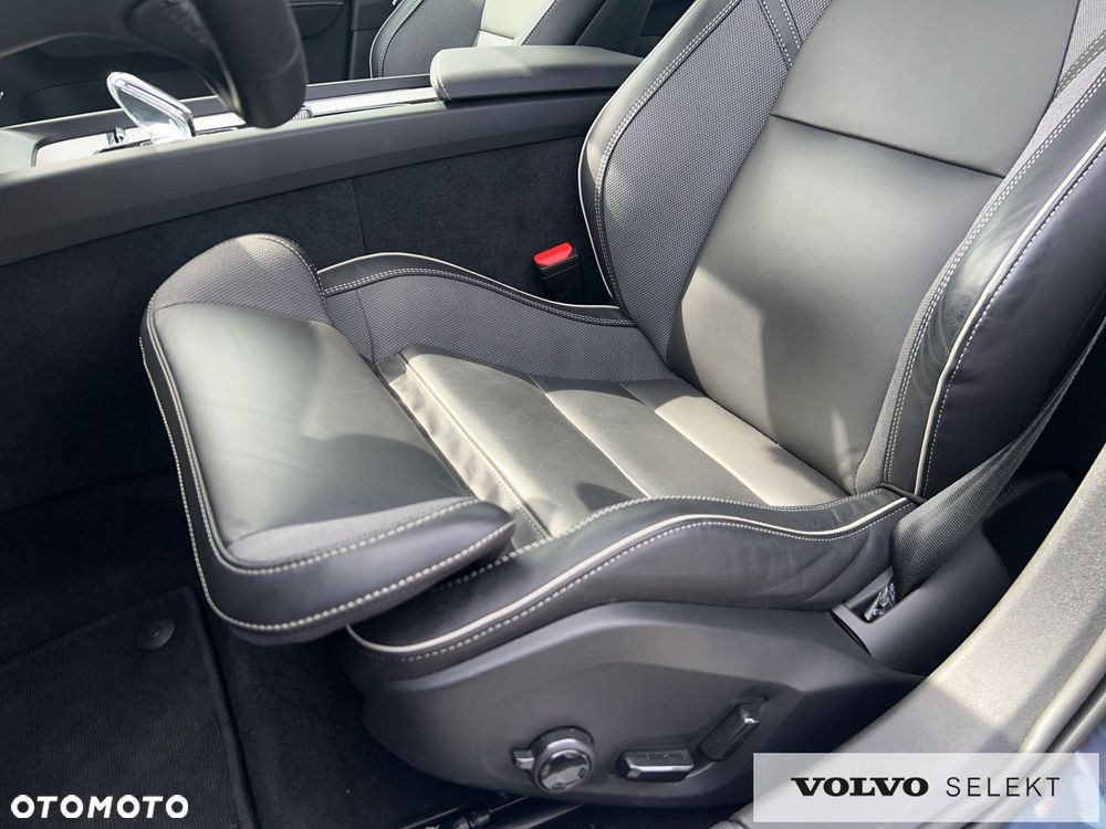 Volvo V60 B4 B Plus Dark - 20