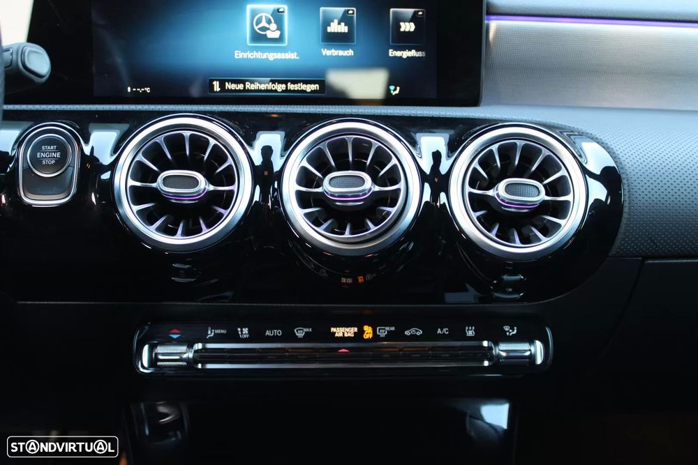 Mercedes-Benz A 250 e AMG Line - 11