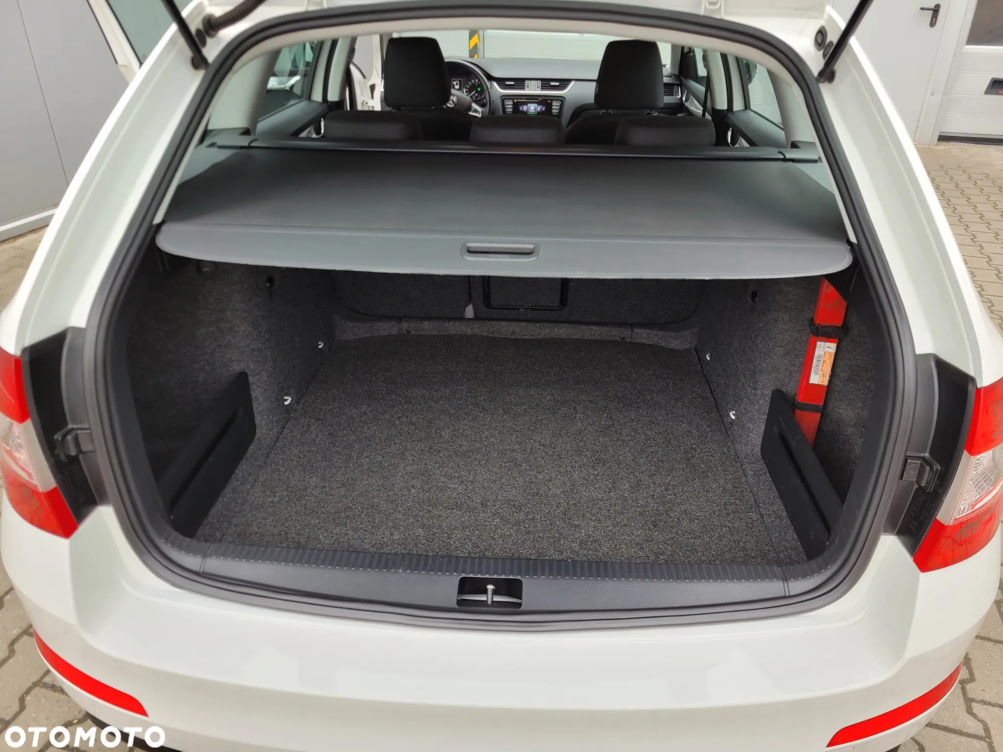 Skoda Octavia 2.0 TDI Elegance DSG - 19