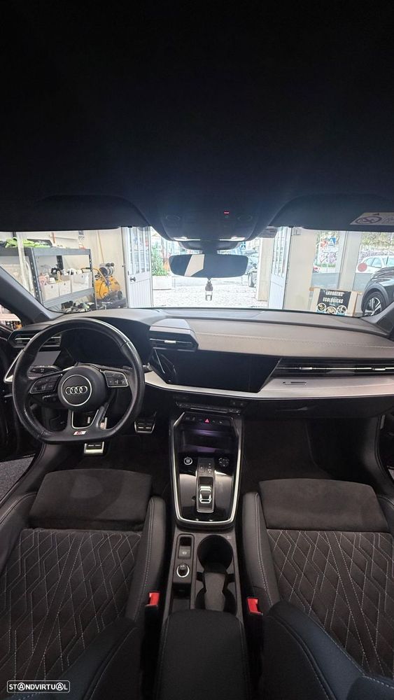 Audi A3 Sportback 45 TFSIe S line - 11