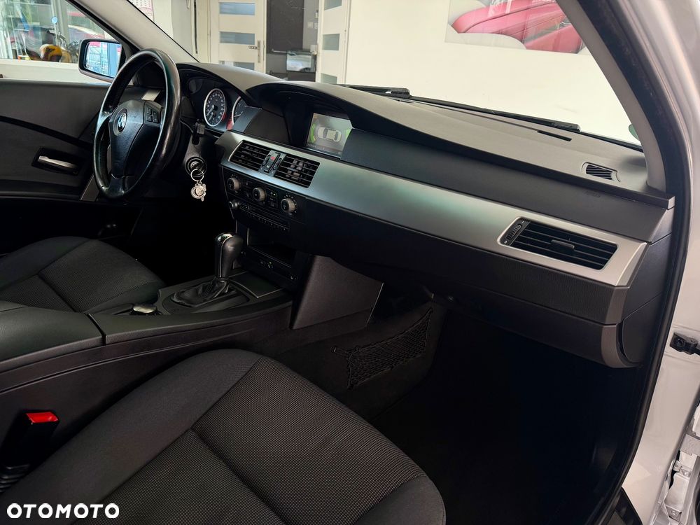 BMW Seria 5 - 34
