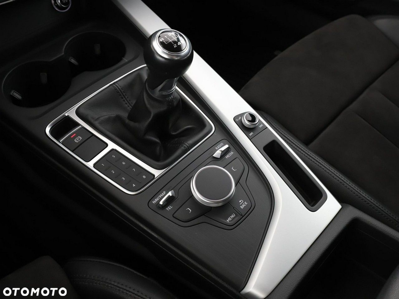 Audi A4 Allroad 2.0 TDI Quattro - 29