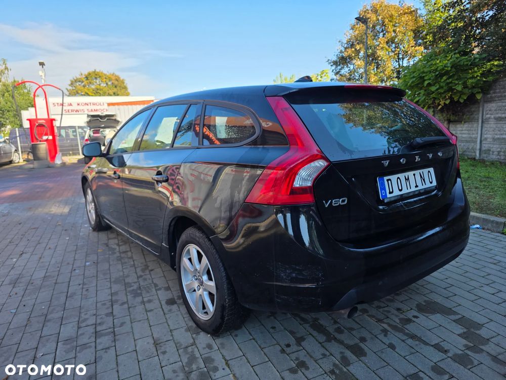 Volvo V60 D2 Momentum - 5