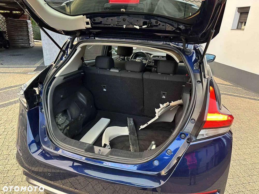 Nissan Leaf 40 kWh TEKNA - 25