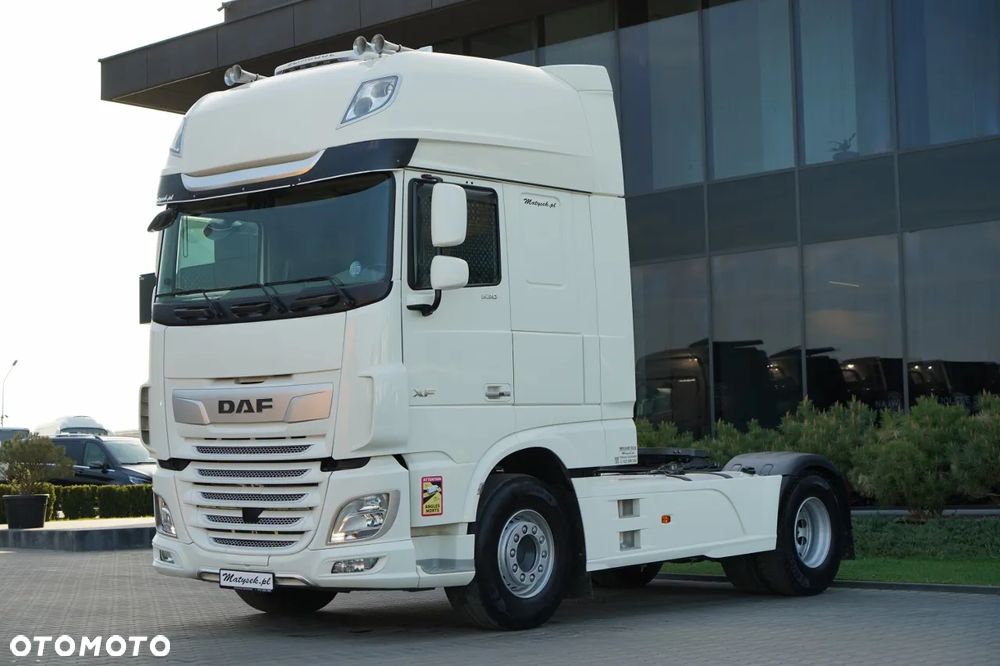 DAF XF 530 / RETARDER / KLIMA POSTOJOWA / SUPER SPACE CAB / - 2