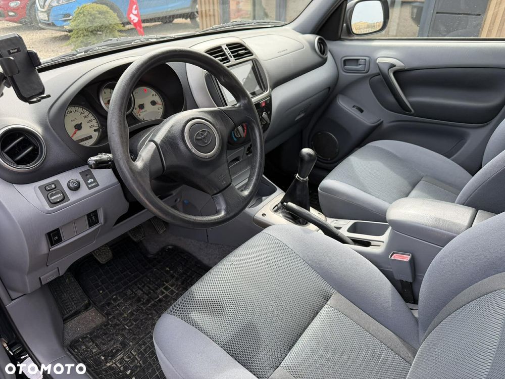 Toyota RAV4 1.8 VVT-i 4x2 - 9