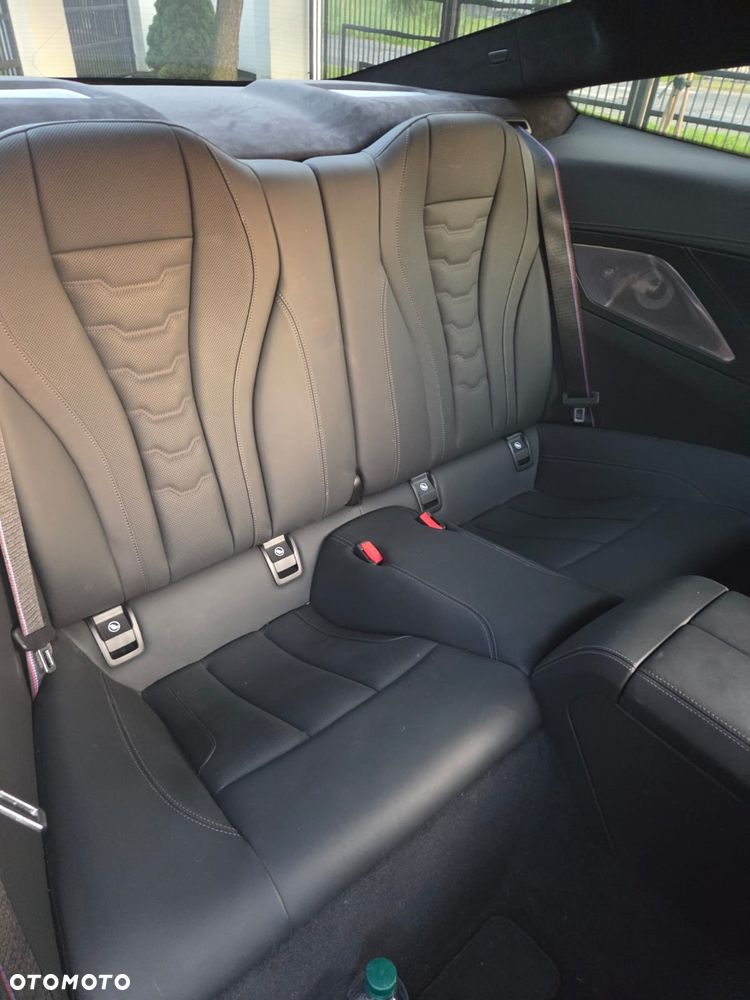 BMW Seria 8 - 16
