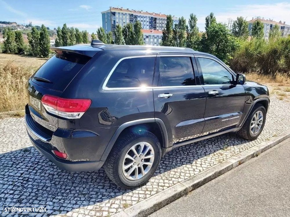 Jeep Grand Cherokee - 13