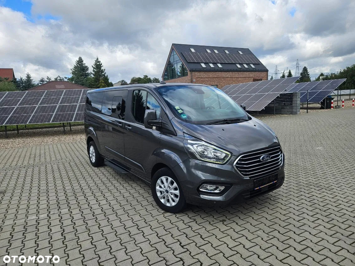 Ford Tourneo Custom - 2