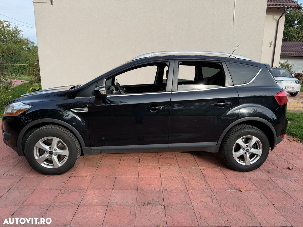 Ford Kuga - 4