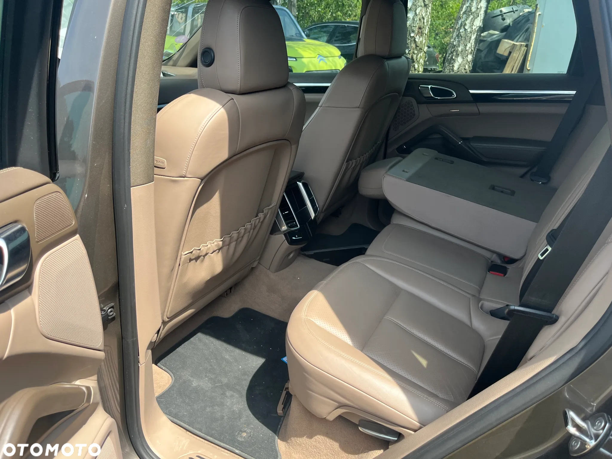 Porsche Cayenne Tiptronic S - 12