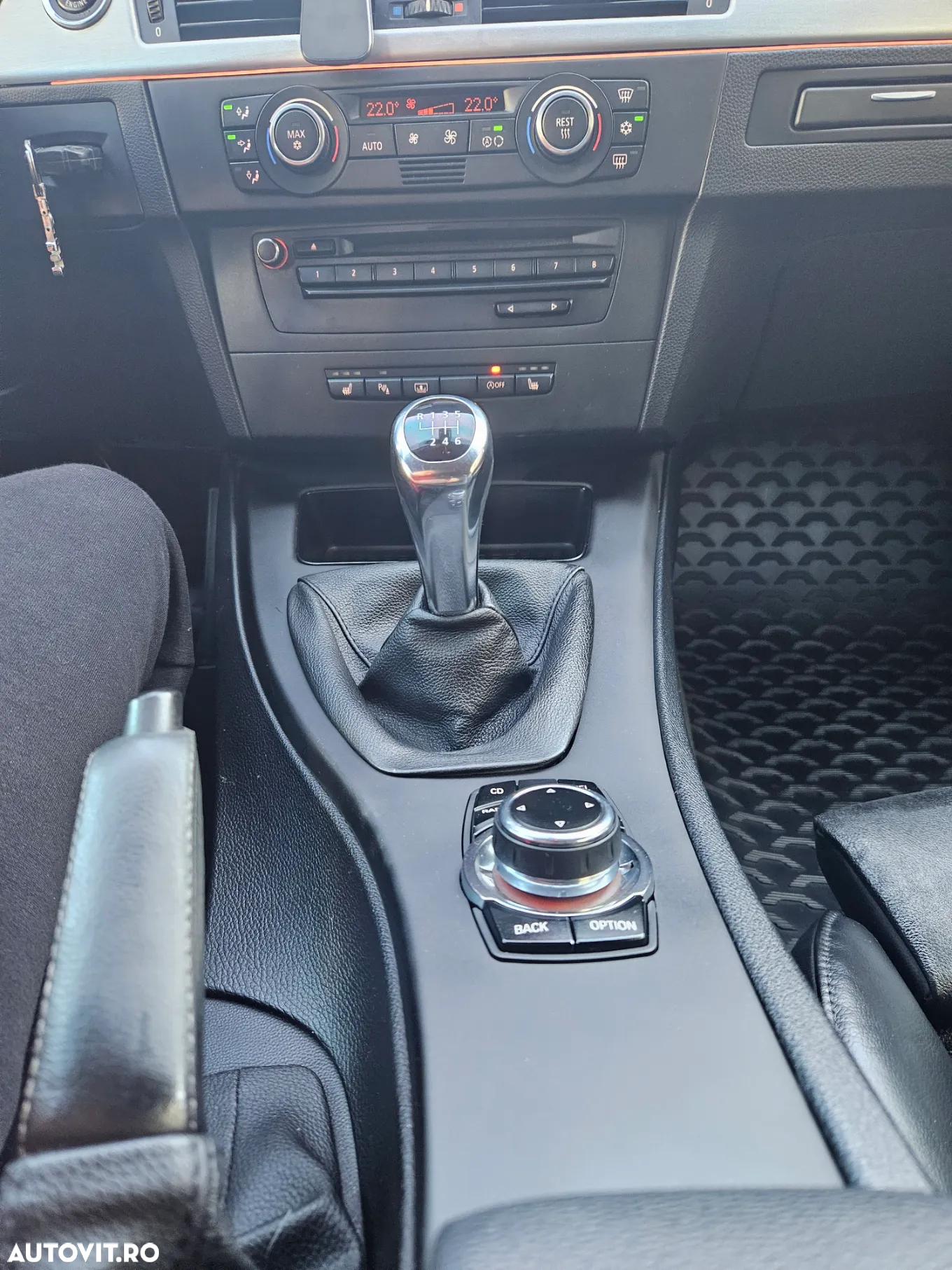 BMW Seria 3 320d Coupe - 12