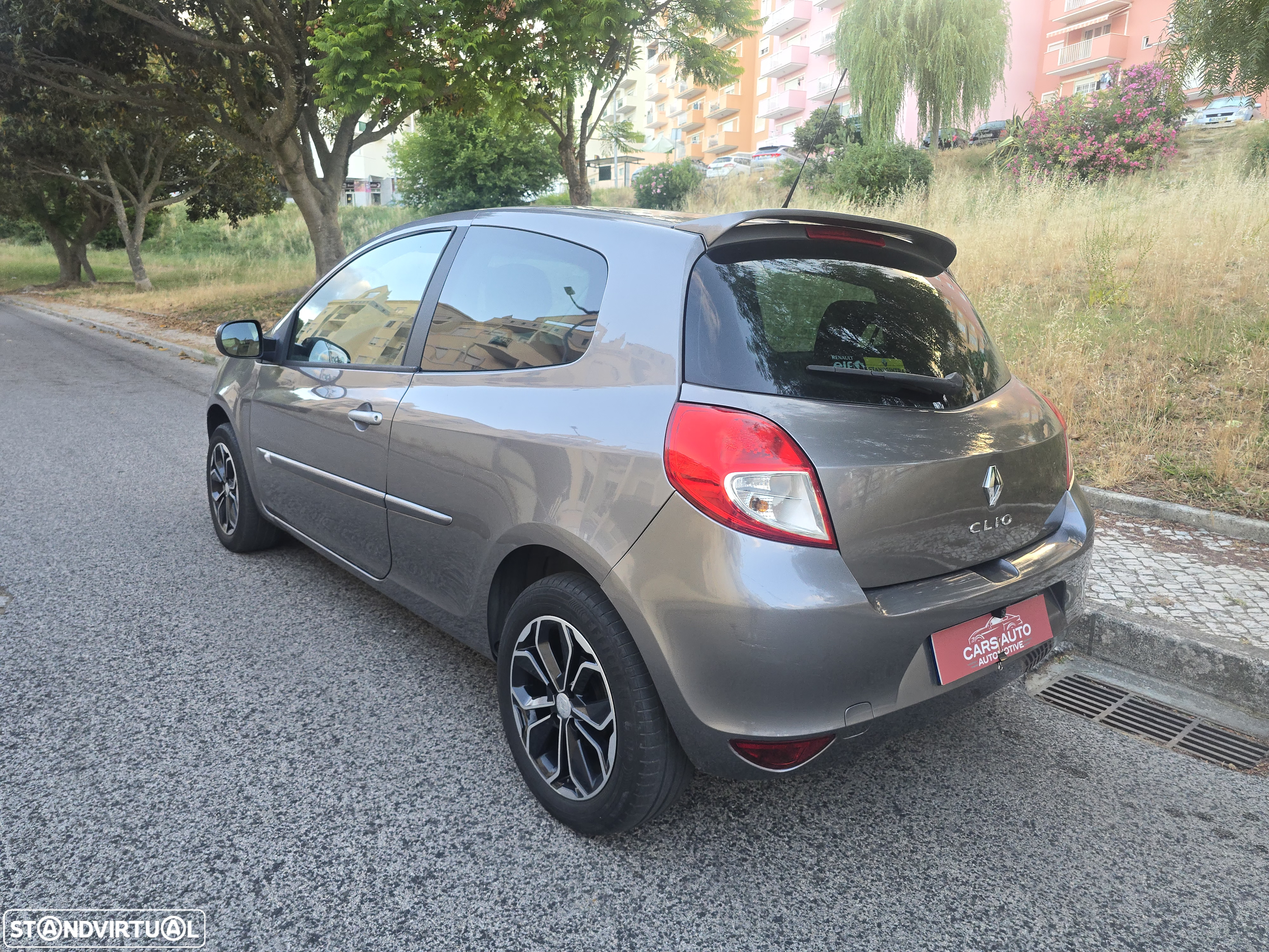 Renault Clio 1.2 16V GT - 9