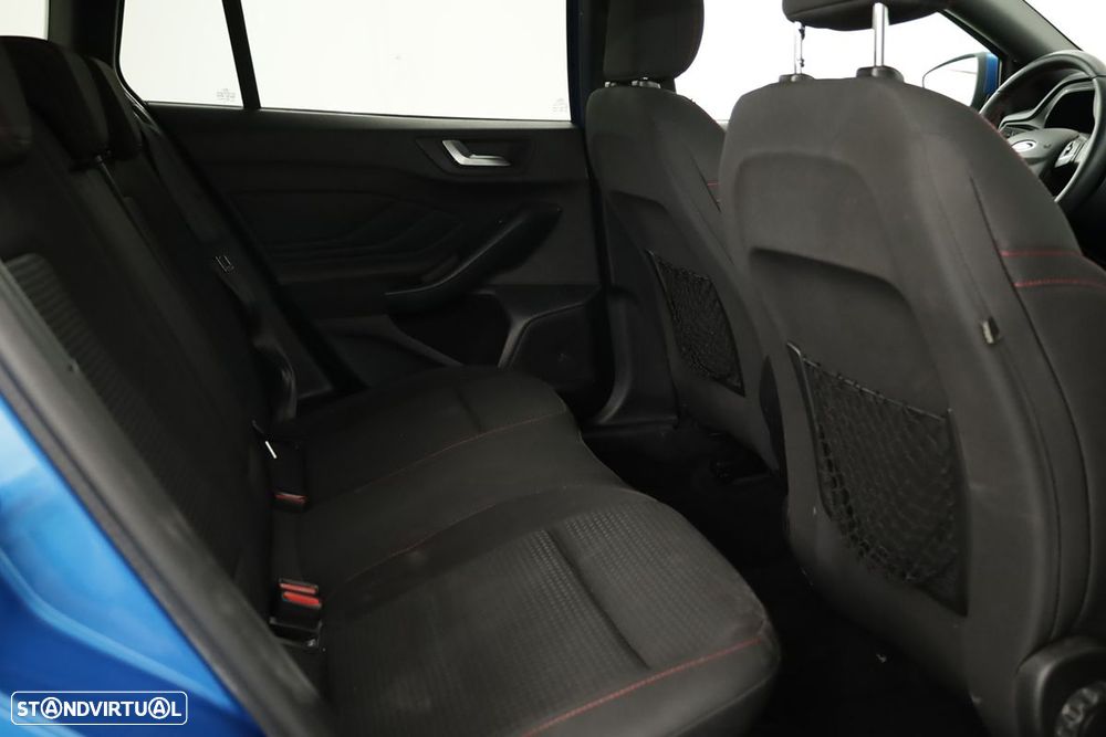 Ford Focus SW 1.0 EcoBoost MHEV ST-Line X - 22