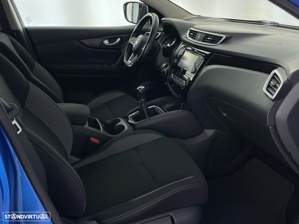 Nissan Qashqai 1.5 dCi N-Connecta - 23
