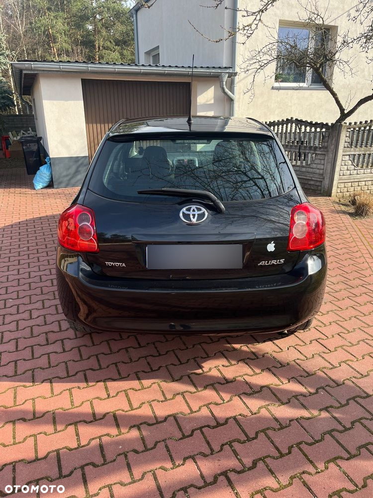 Toyota Auris - 4
