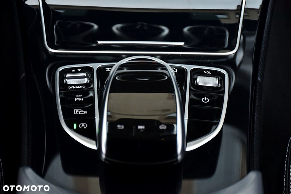 Mercedes-Benz Klasa C 300 9G-TRONIC Exclusive - 30