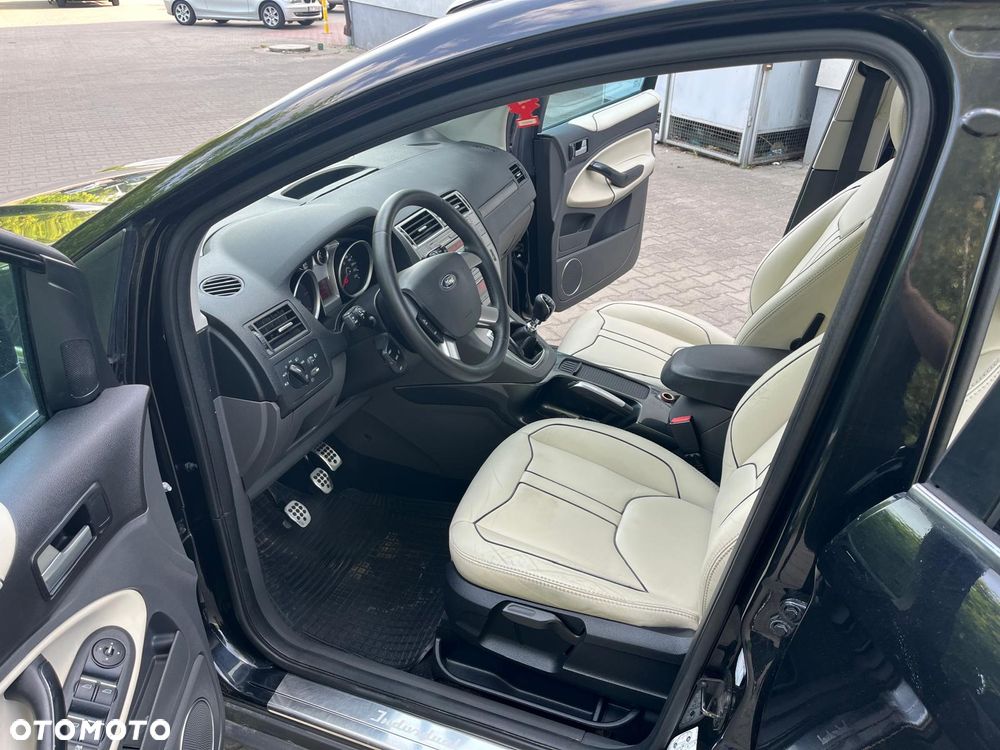 Ford Kuga 2.0 TDCi 2x4 Champions Edition - 10