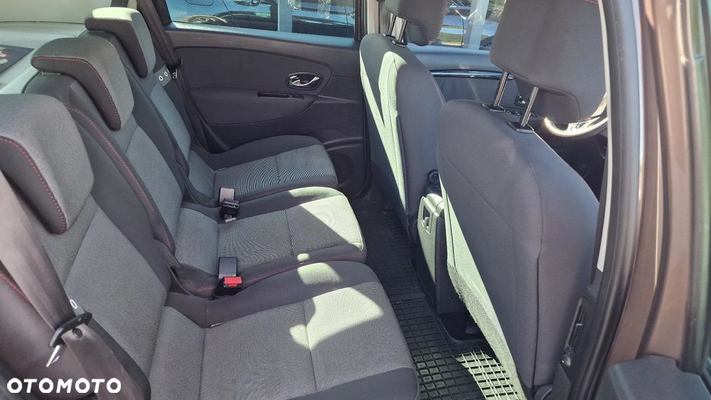 Renault Scenic - 9