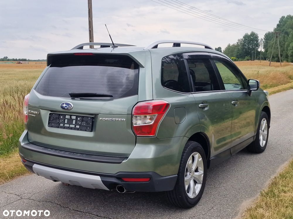 Subaru Forester 2.0i Exclusive Lineartronic - 12