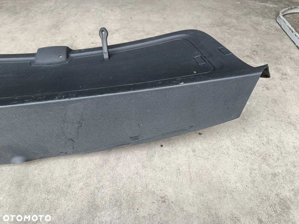 Tapicerka klapy bagażnika Skoda Kodiaq Boczek Plastik Osłona 565867975 - 8