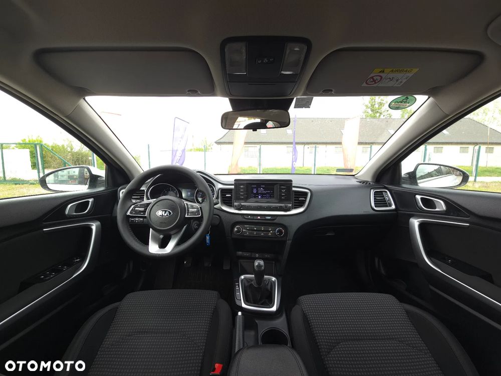 Kia Ceed 1.6 CRDi SCR L Business Line - 30