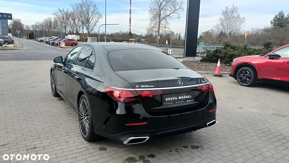 Mercedes-Benz Klasa E 300 de PHEV 4-Matic AMG 9G-Tronic - 5