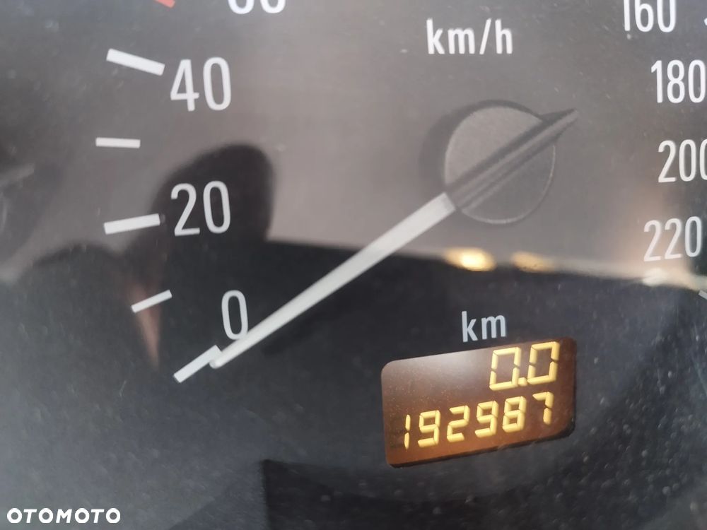 Opel Corsa 1.2 16V Base / Start - 1