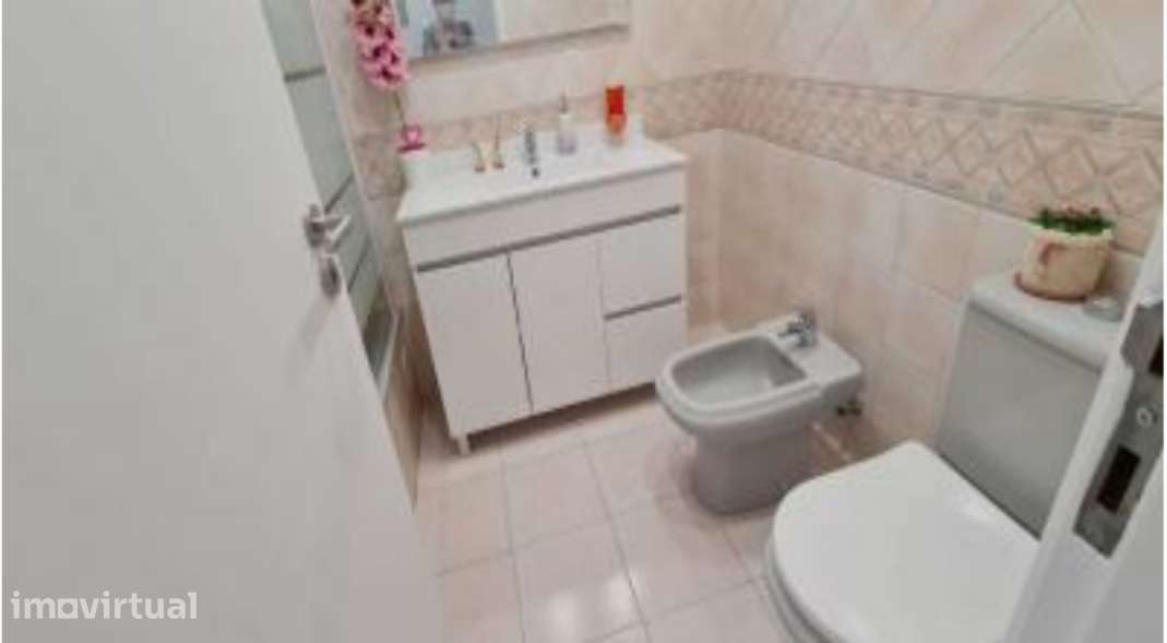 Apartamento T1 - Lazarim - Grande imagem: 4/7