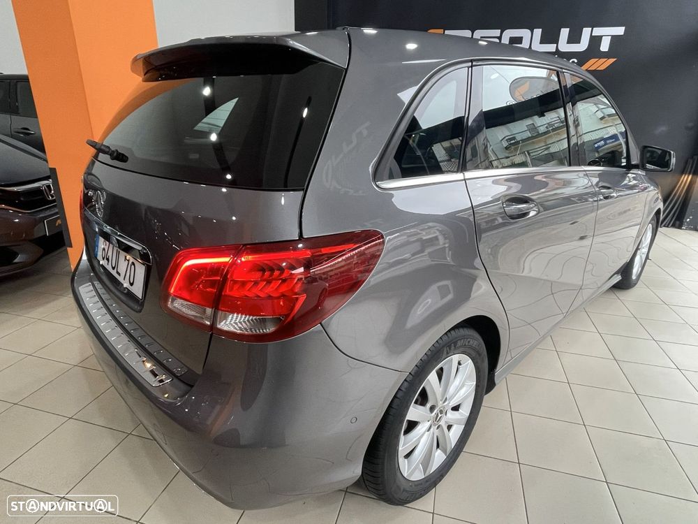 Mercedes-Benz B 180 d Style - 6