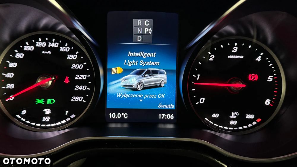 Mercedes-Benz Klasa V - 15