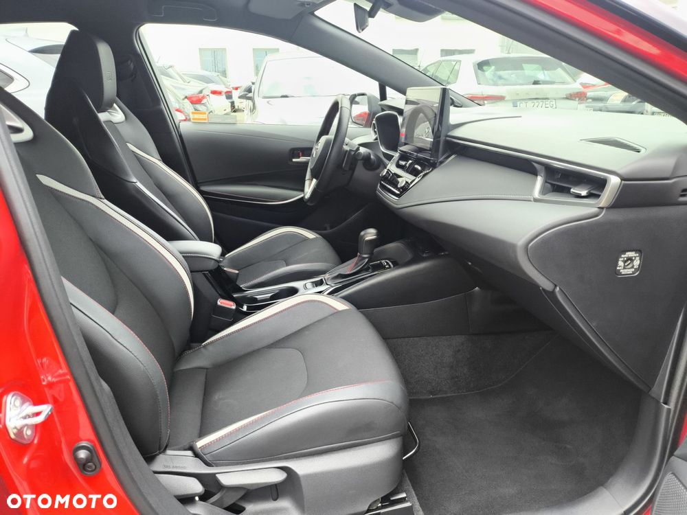 Toyota Corolla 2.0 Hybrid GR Sport Dynamic - 12
