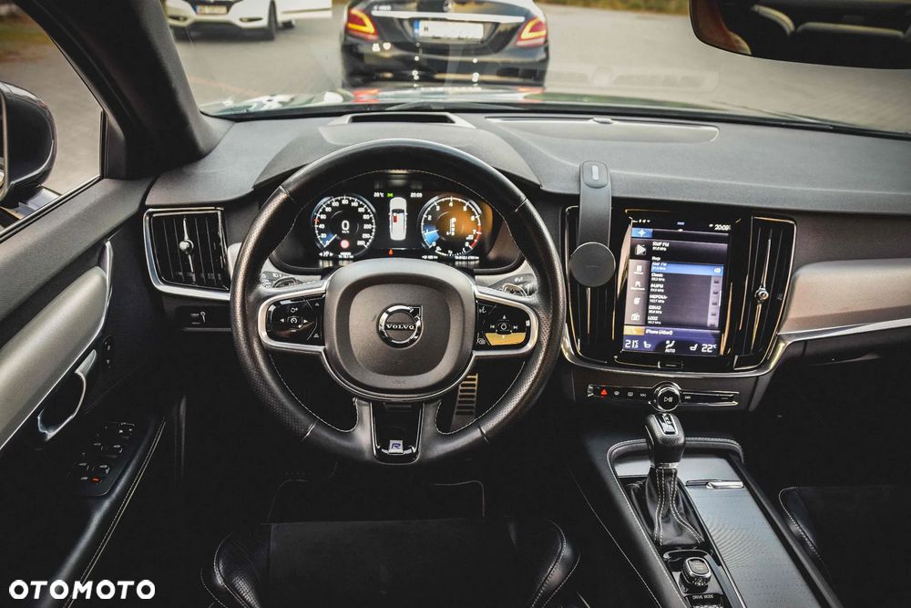 Volvo S90 T6 AWD R-Design - 31