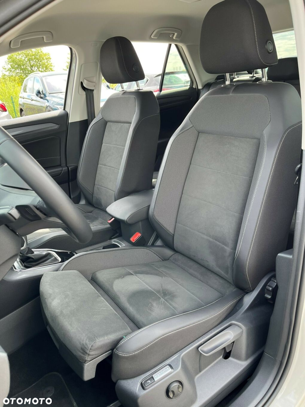 Volkswagen T-Roc 1.5 TSI Style DSG - 9
