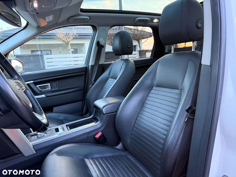 Land Rover Discovery Sport TD4 HSE Luxury - 23