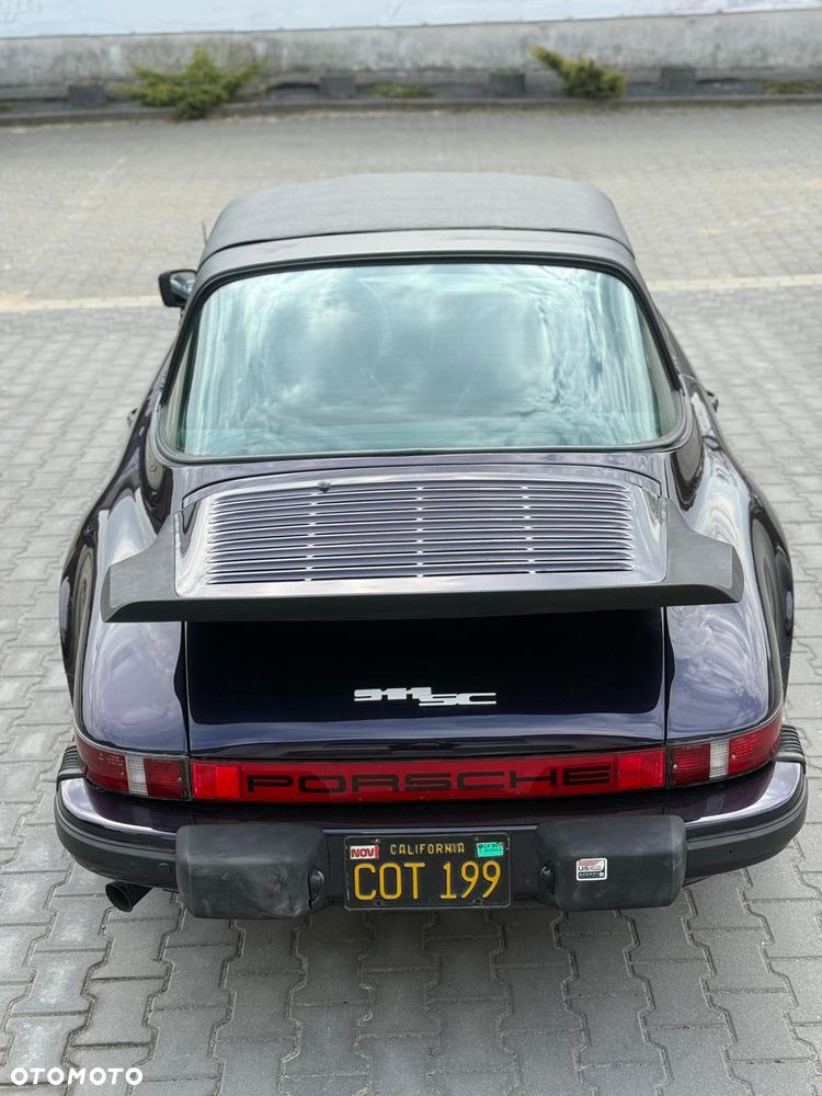 Porsche 911 - 12
