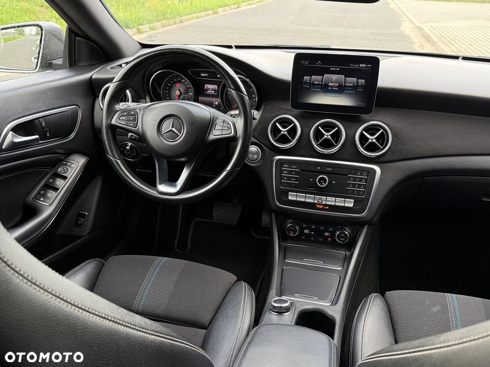 Mercedes-Benz CLA - 9