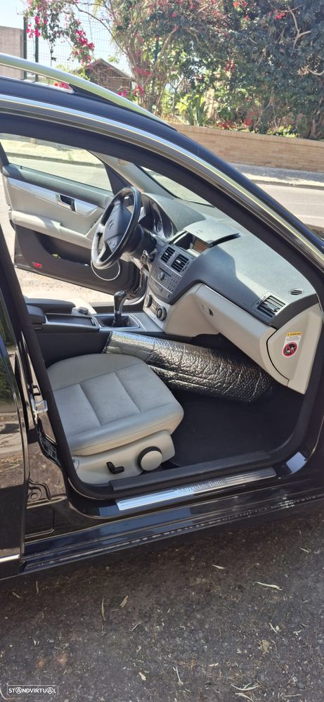 Mercedes-Benz C 200 - 3