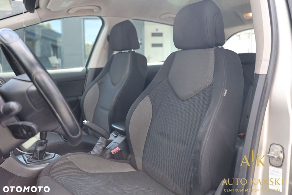 Peugeot 308 - 32