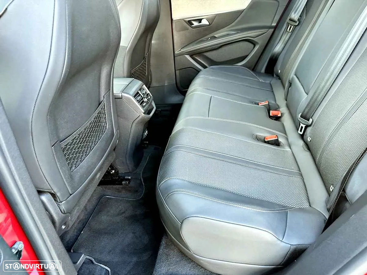 Peugeot 3008 1.6 Hybrid GT e-EAT8 - 32