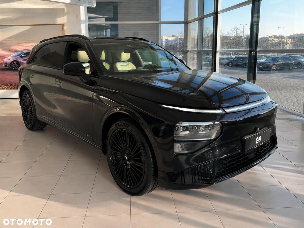 XPeng G9 94.6 kWh AWD Performance - 1