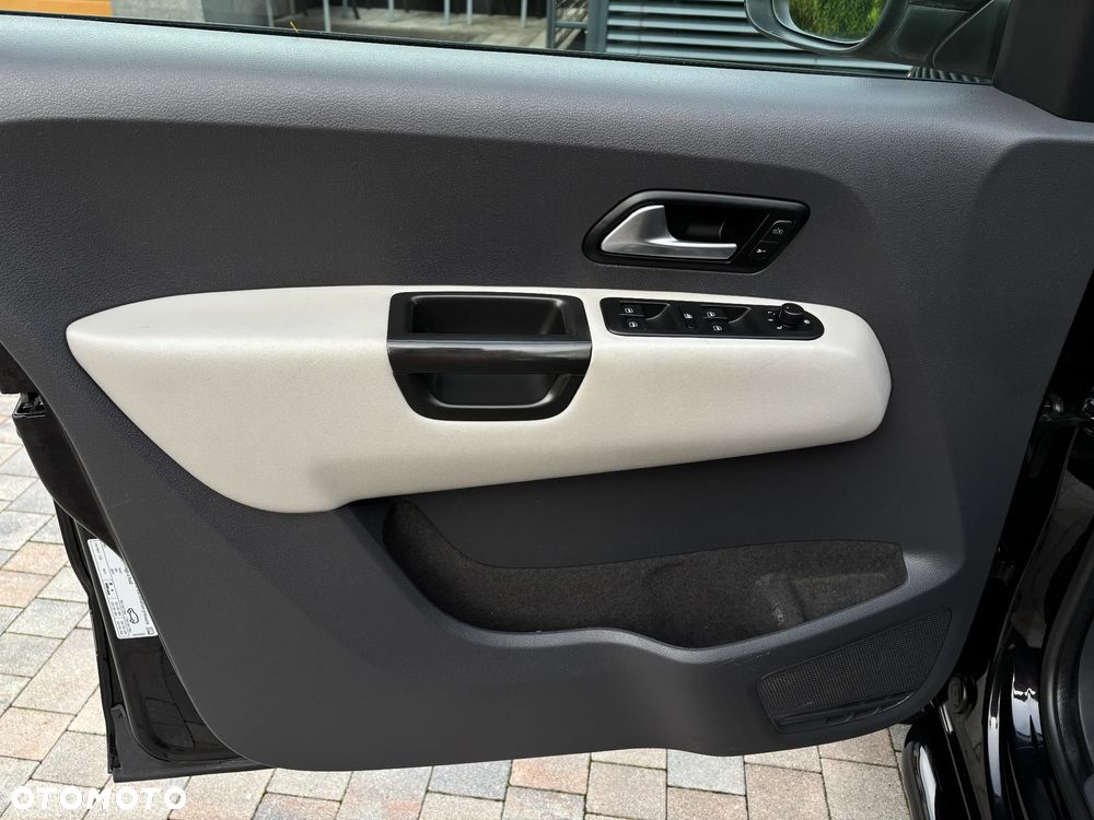 Volkswagen Amarok 2.0 BiTDI Autm Canyon - 16