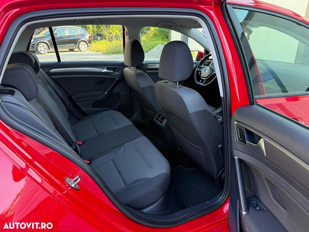 Volkswagen Golf 1.2 TSI BlueMotion Technology DSG Comfortline - 18