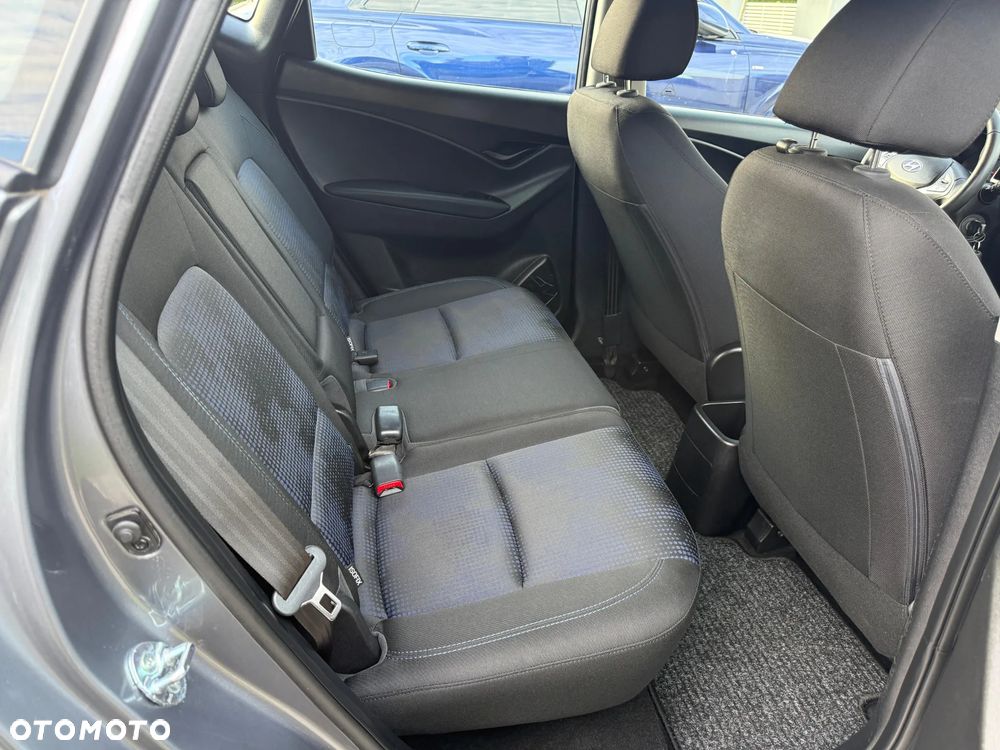 Hyundai ix20 - 11