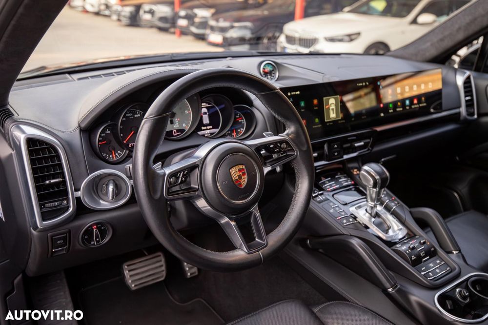 Porsche Cayenne - 17