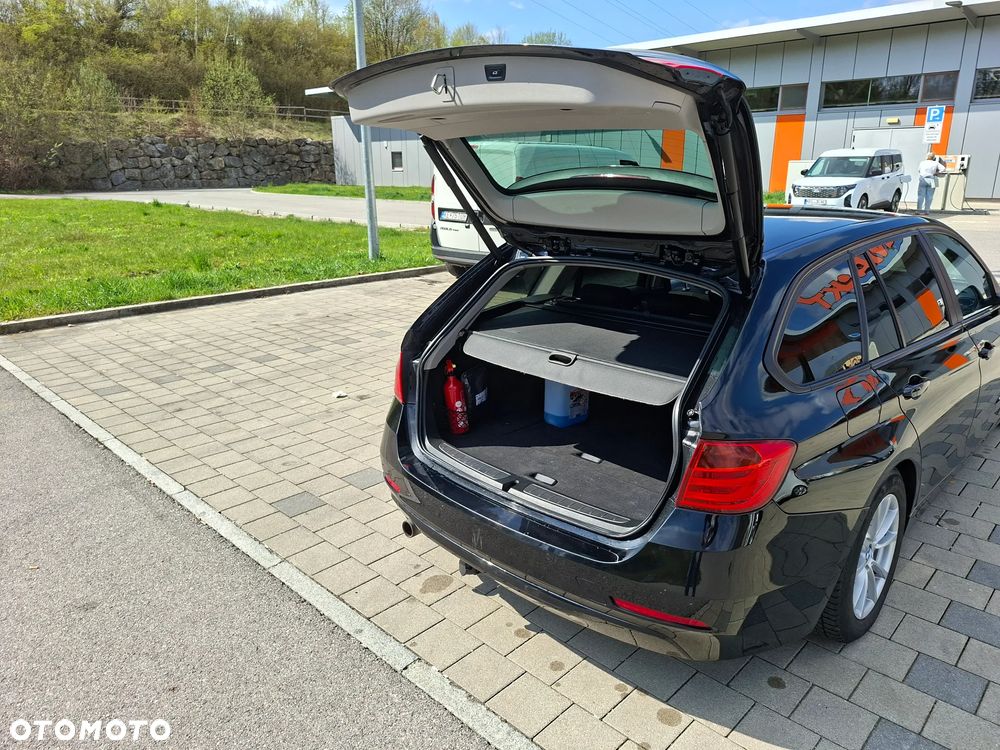 BMW Seria 3 320d - 6