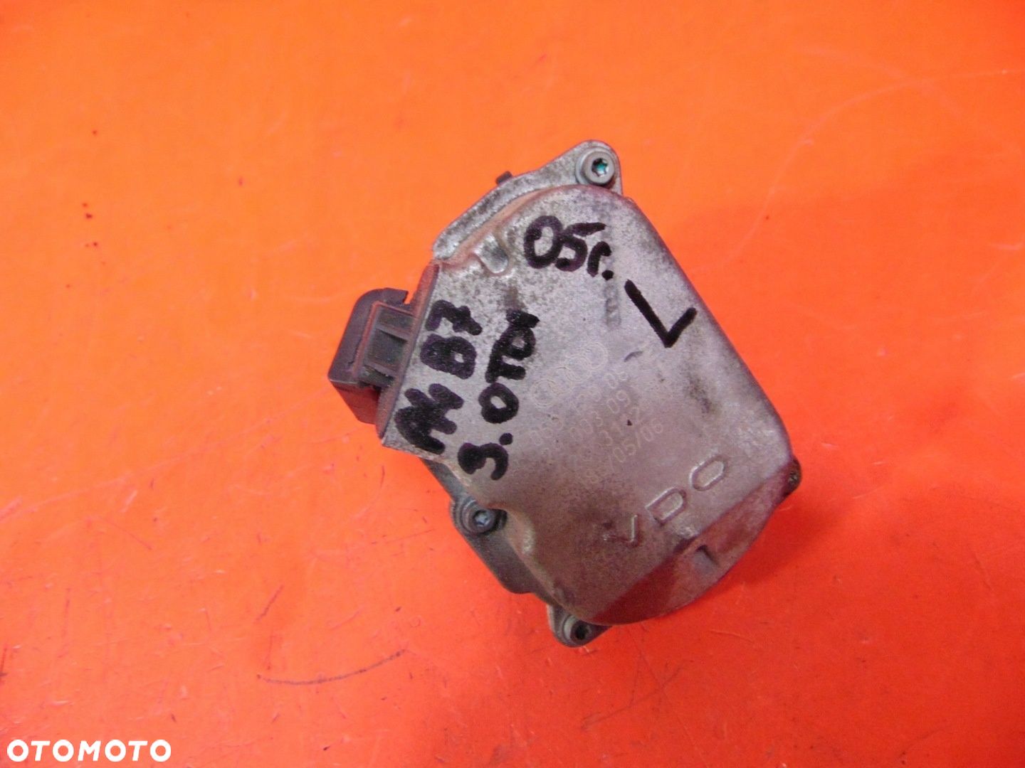 AUDI A4 B7 8E 8E2 04- 3.0 TDI A6 C6 A8 D3 NASTAWNIK KLAP KOLEKTORA SSĄCEGO - 1