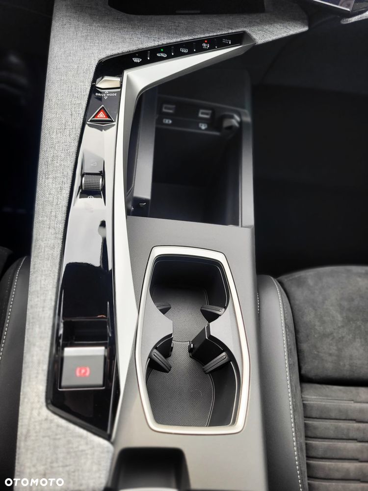 Peugeot 3008 1.6 PHEV 195 GT Exclusive e-DCS7 - 22