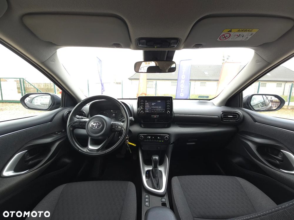 Toyota Yaris - 30